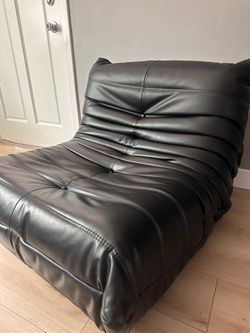 🖤 Togo-Style Lounge Chair – Black Faux Leather – $450