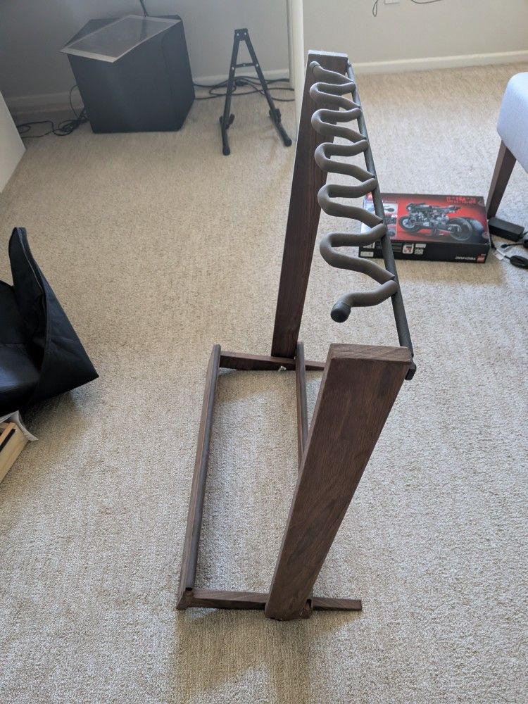 String Swing Black Walnut 6 Guitar Stand