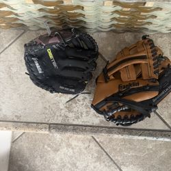Baseball gloves