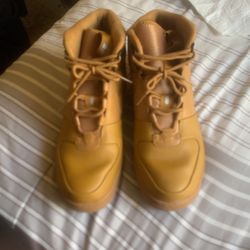 NIKE Path Winter Wheat