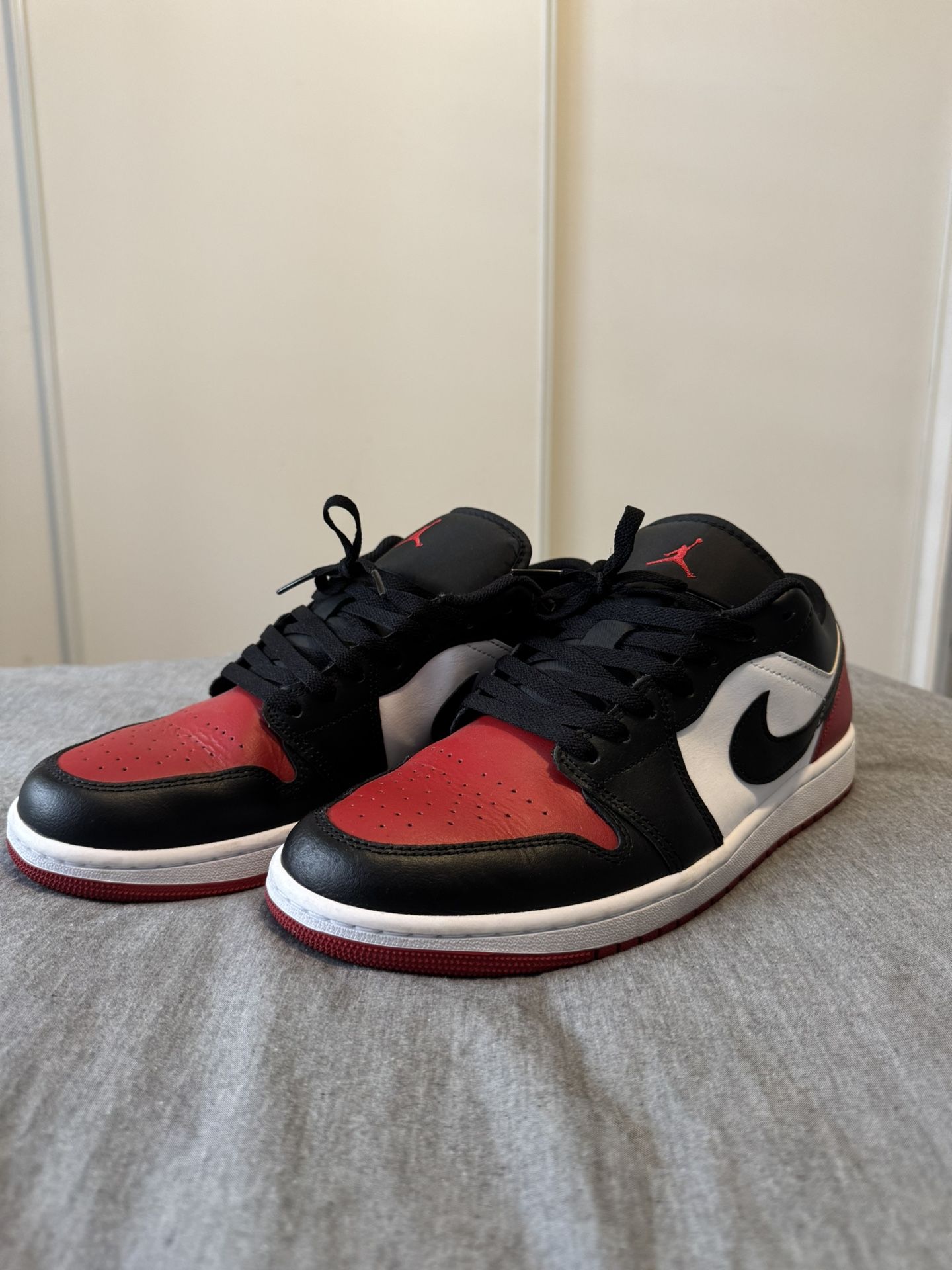 JORDAN RETRO 1 LOW
