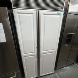 Subzero 36” Built In Refrigerator Panel Ready 