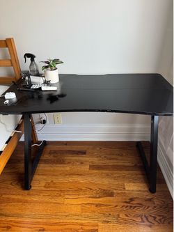 Black Wood Ergonomic Desk