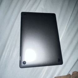 Mac Book 2022