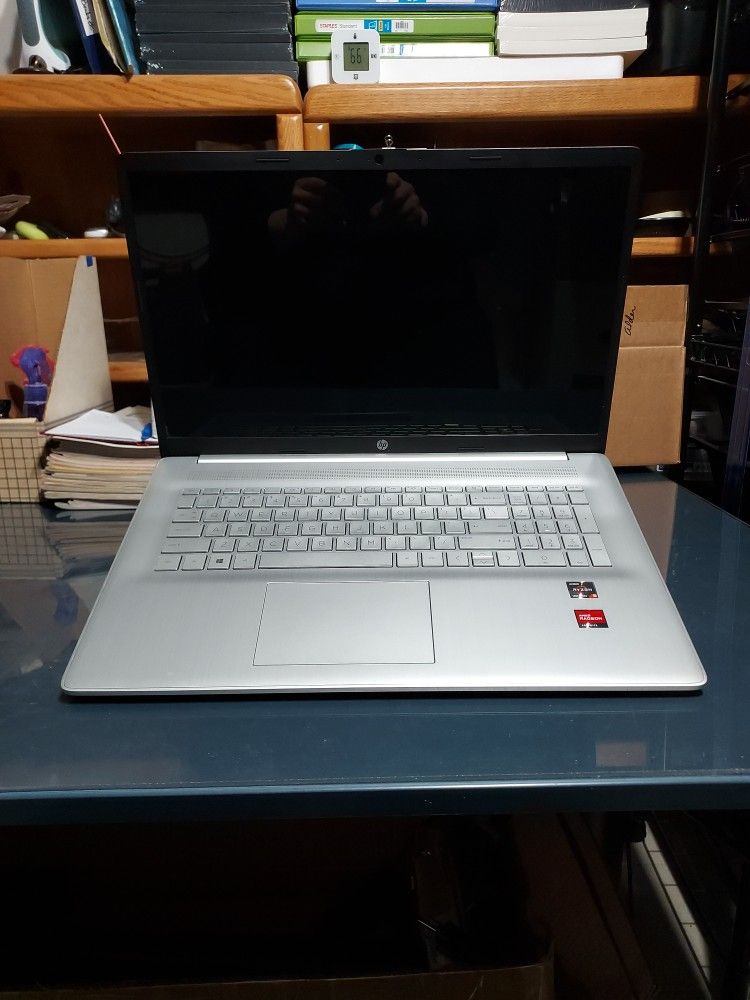 HP Laptop 17-cp0035cl