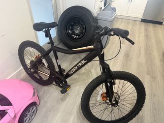 Ozark Trail Black Mountain Bike