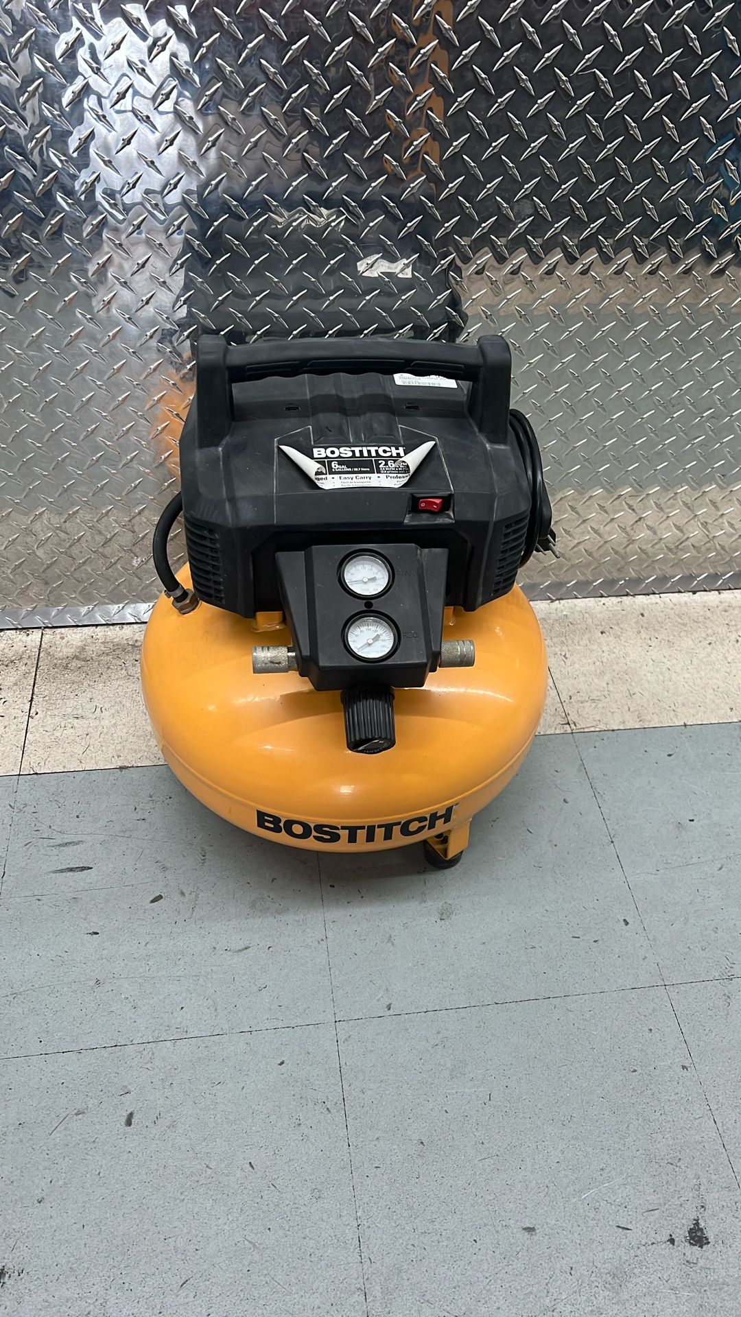 Bostitch BTFP02012 6 Gallon Pancake Air Compressor