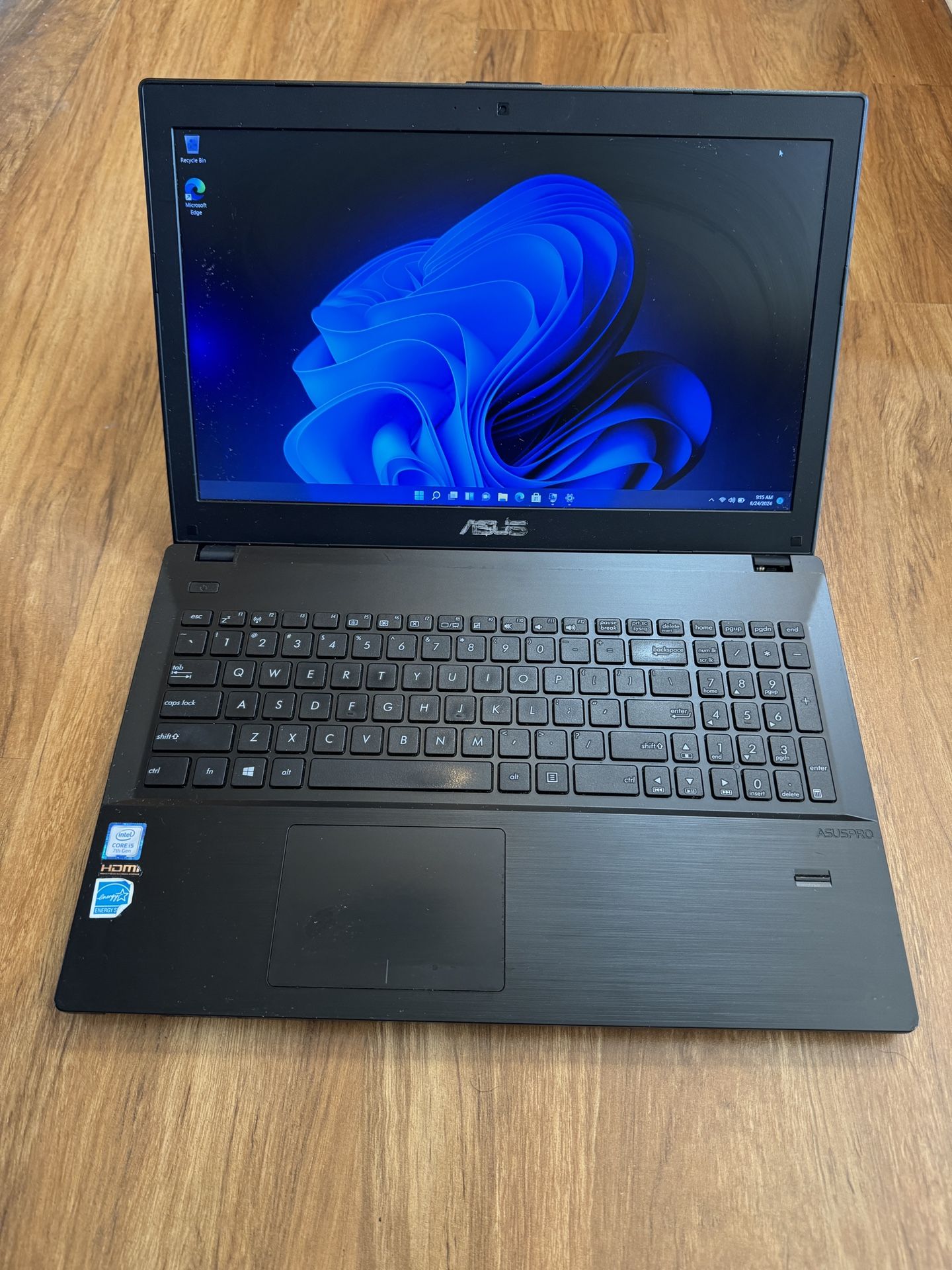 AsusPro P2540U core i5 7th gen 8GB Ram 256GB SSD Windows 11 Pro 15.6” HD Screen Laptop with charger in Excellent Working condition!!!!! Specification