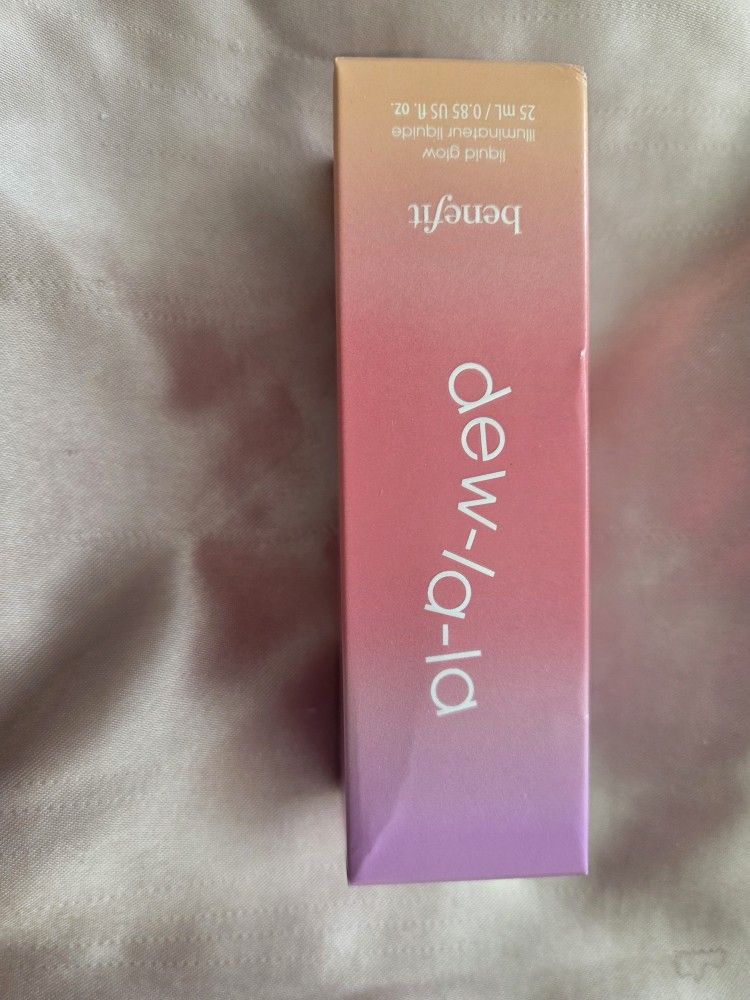 Benefit Cosmetics Dew La La Highlighter 