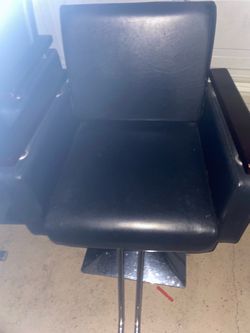 Black Hydraulic Barber Salon Chairs