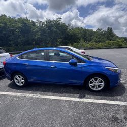 Chevrolet 2017 Cruze,Blue , 5 Seats 