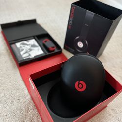 Beats wireless Headphone. Open Box Never Used Mint Condition