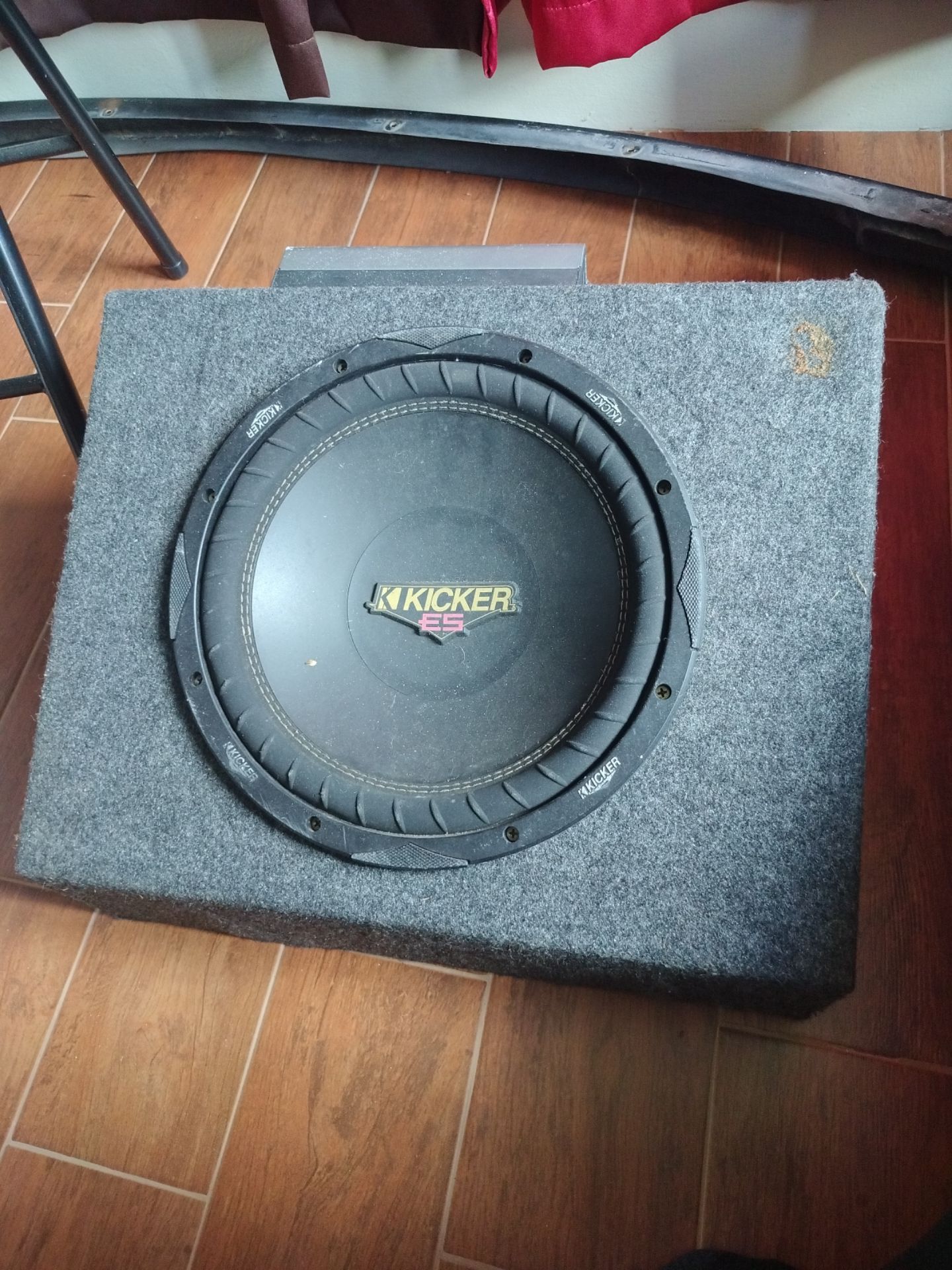 Kicker 12" Subwoofer with amplifier