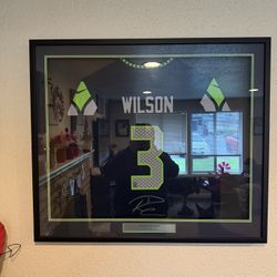 Russell Wilson Autographed Jersey
