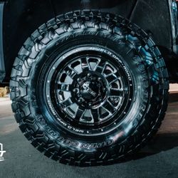 Weld Stealth 18” 8x180