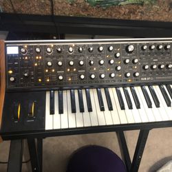 Moog Sub 37