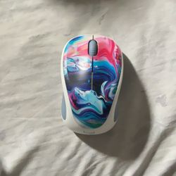 Logitech Design Collection Wireless Mouse Optical Wireless Radio Frequency 2.40 PICK UP ONLY!