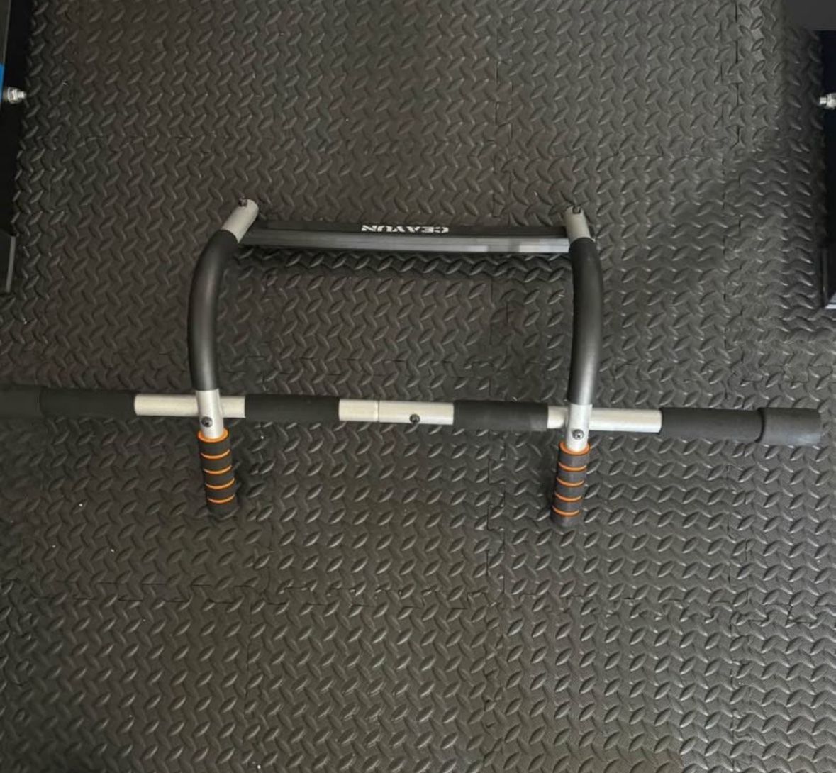 Pull Up Bar