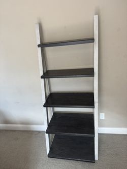72” Ladder bookcase bookshelf. New still sells for $160.