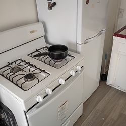 PG&E Refrigerator  & Amana Gas Stove