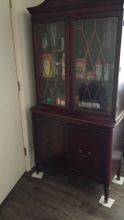 Cabinet