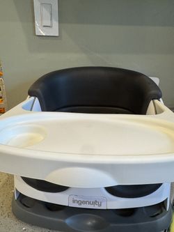 Ingenuity Baby Base 2-in-1 Booster Feeding and Floor Seat with Self-Storing Tray