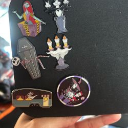 Disney Pins 