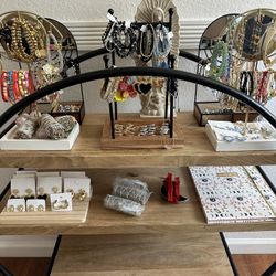 Jewelry & MORE 