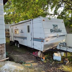 25' Vv2003 Fleetwood Prowler