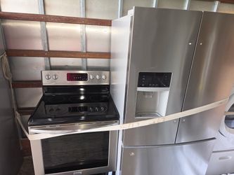 (Price Is $250) Maytag stove