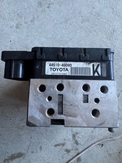 Toyota ABS Brake Actuator Assembly 44(contact info removed)0