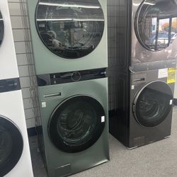 Amazing Brand New Lg Tower Washer And Dryer Set!!