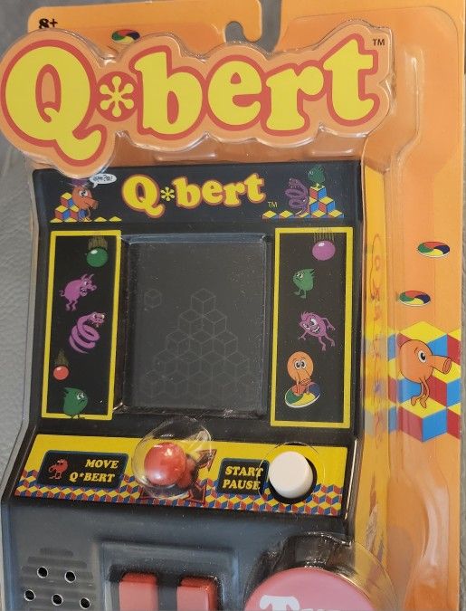 Mini Q*bert Arcade