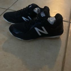 New Balance (brand new) Size 8.5