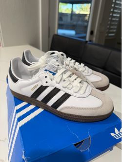 Woman Size 6 - Adidas Samba  OG