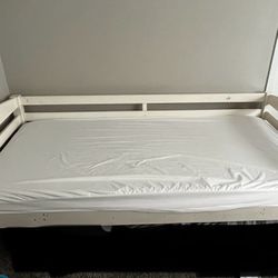 Twin Beds With Mattresses And Mattress Covers. 