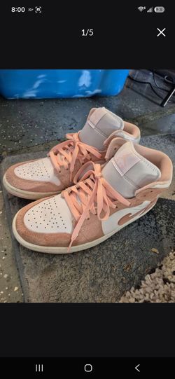 Jordans adult size 9.5 pink