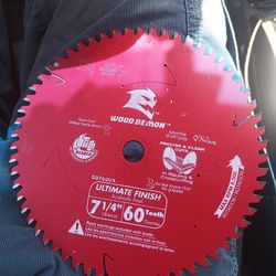 New Ultimate Finish Wood Blade 7 1/4 60 teeth