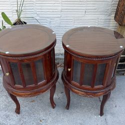 Set Of 2 Cherry Or Mahogany Wood Tables w/ Glass Top 2 Doors To Open