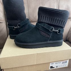 UGG Purl Strap Boot Black Size 6.