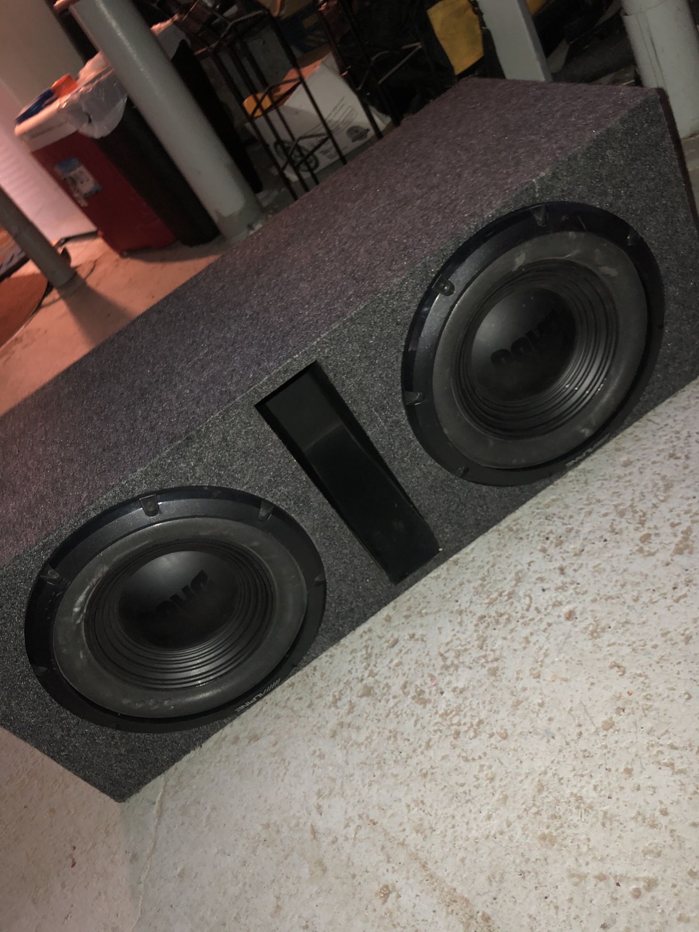 Bass 12’s speakers with kicker box