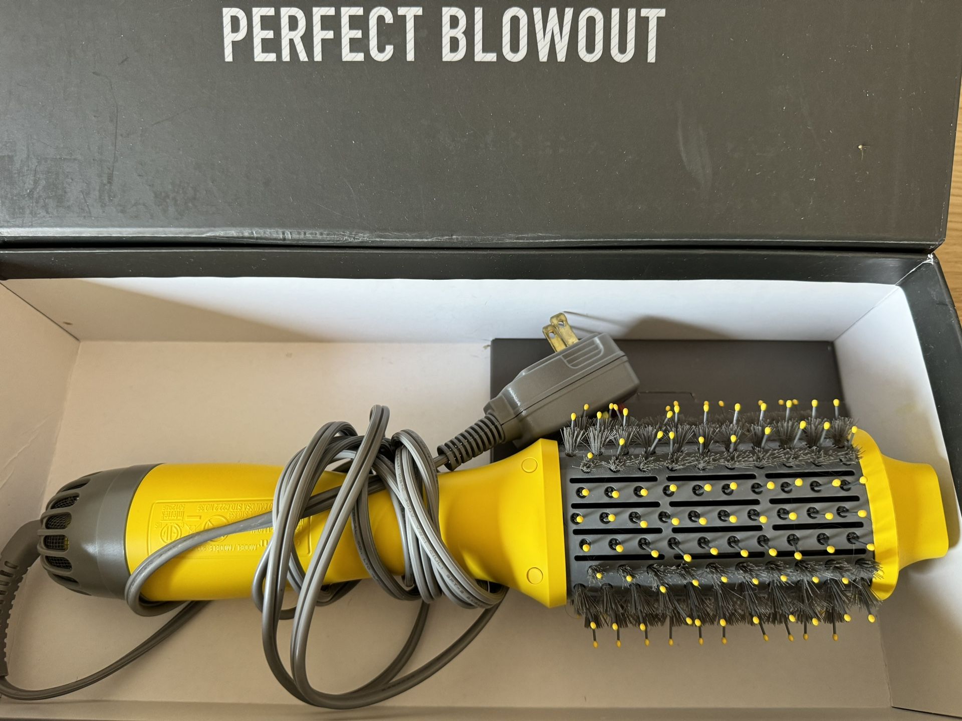 Dry Bar Blow-dryer Brush