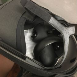 Oculus Quest VR Headset