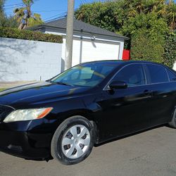 2007 Toyota Camry · LE Sedan 4D