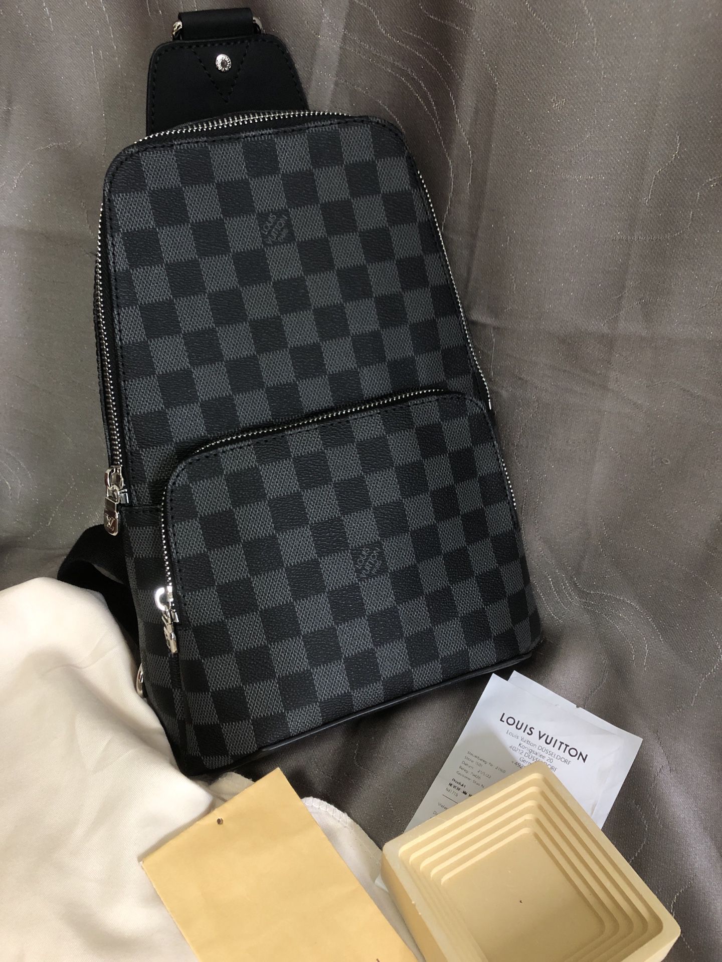 Louis Vuitton diamier mongram GORGEOUS brand new sling bag gray black  backpack for Sale in Tarentum, PA - OfferUp