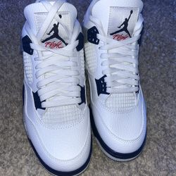 Midnight Navy Jordyn 4’s 