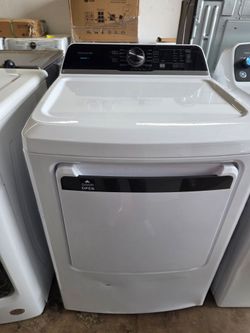 Electrolux FLVE7523BW Electric Dryer – Open Box – Scratch & Dent – $450