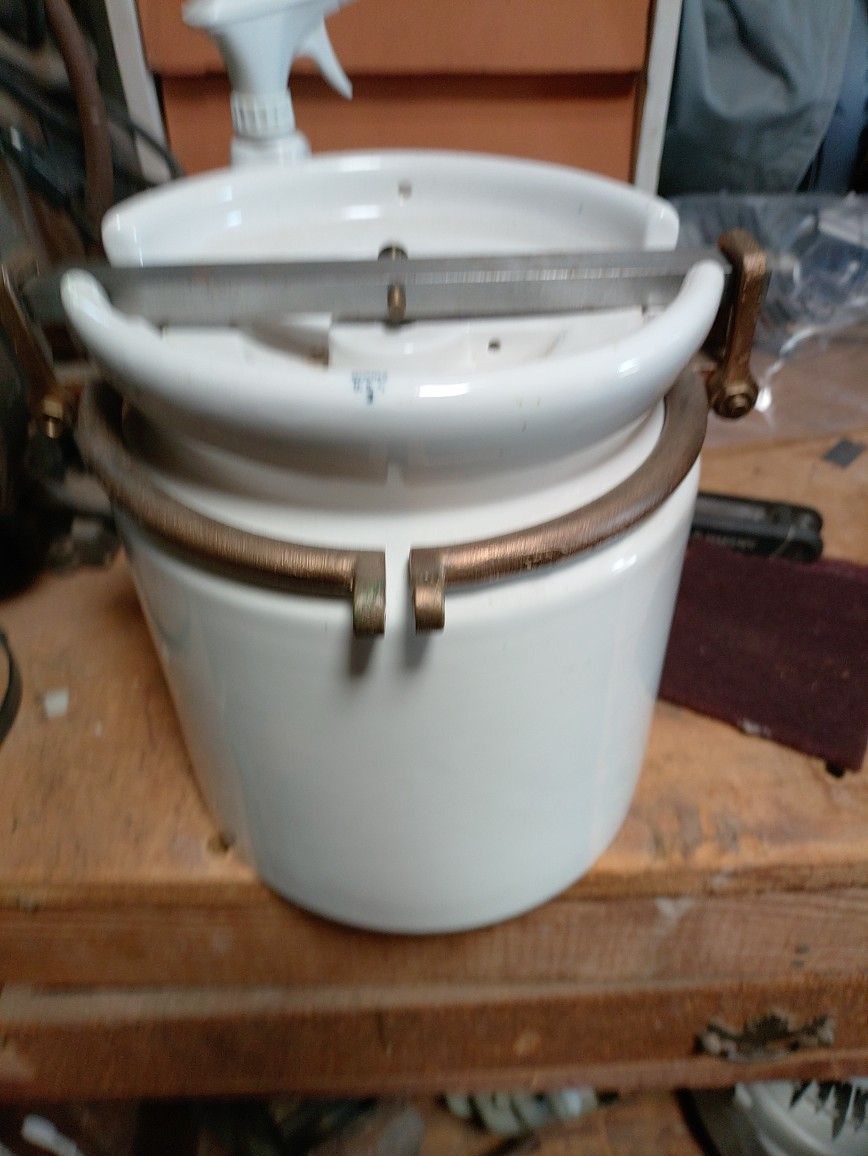 Crock-Pot Paul Q Abbe