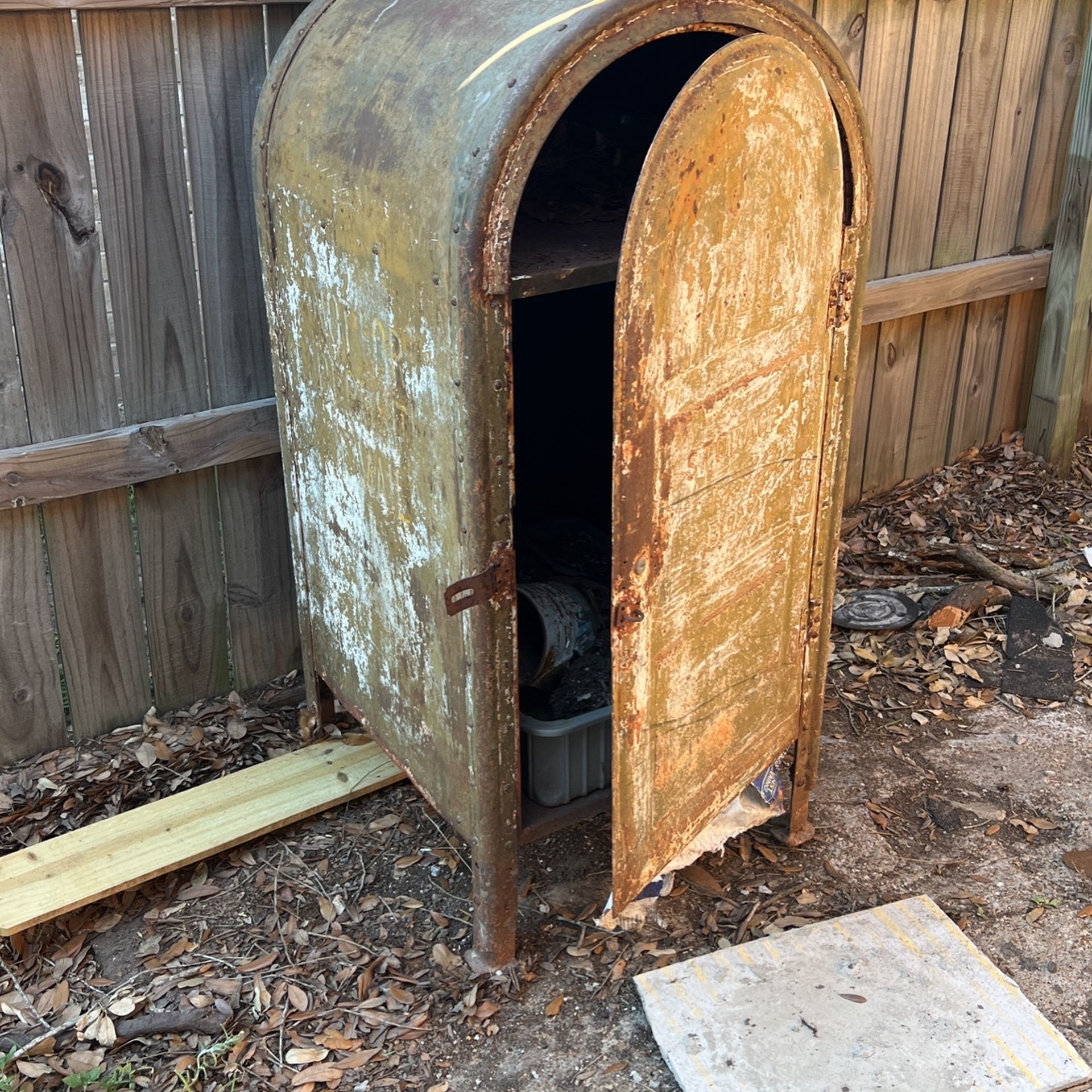 Vintage US Mail Storage 