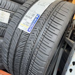New Michelin 265/35R22 Pilot Sport All Season Tires